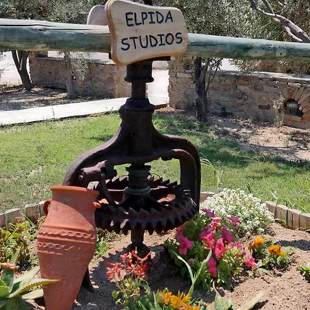 Elpidas * Agia Anna (Naxos)