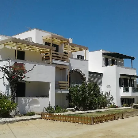 Elpidas Apartment *